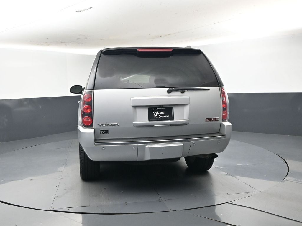 2014 GMC Yukon — detail view